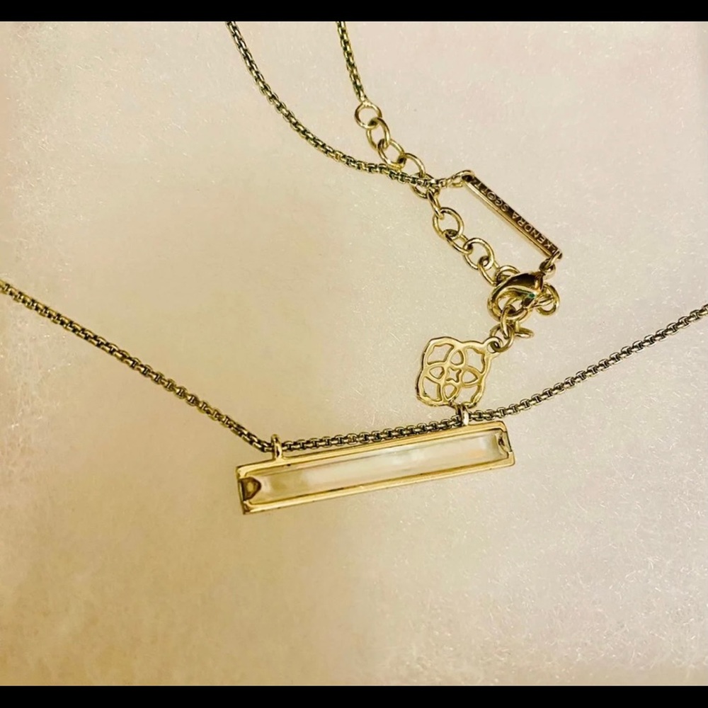Kendra Scott Bar Necklace